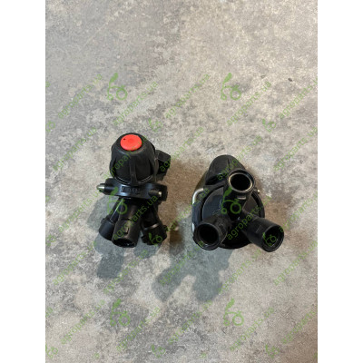 Корпус форсунки для 3-х насадок під трубу 1/2"-F10 ORIGINAL